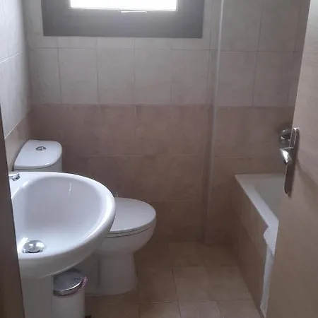 Marias بروتاراس