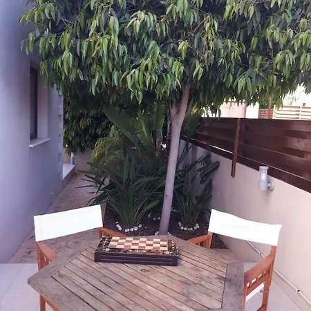 Marias بروتاراس